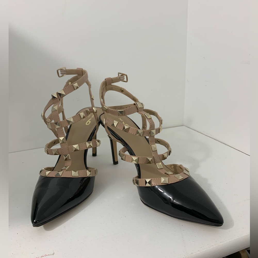 Mix no. 6 Studded Pointed Toe Heels
